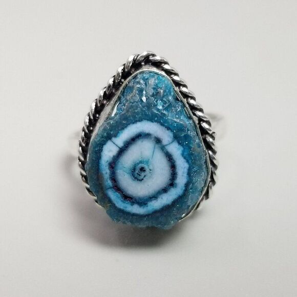 Vintage Blue Drop Shape Ring, Silver Tone Bezel Set Size 8 Band, Estate - Picture 1 of 8